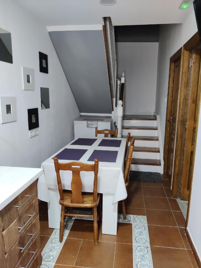 Casa Rural Apartamentos Angel Inguanzo Arenas De Cabrales Exteriér fotografie